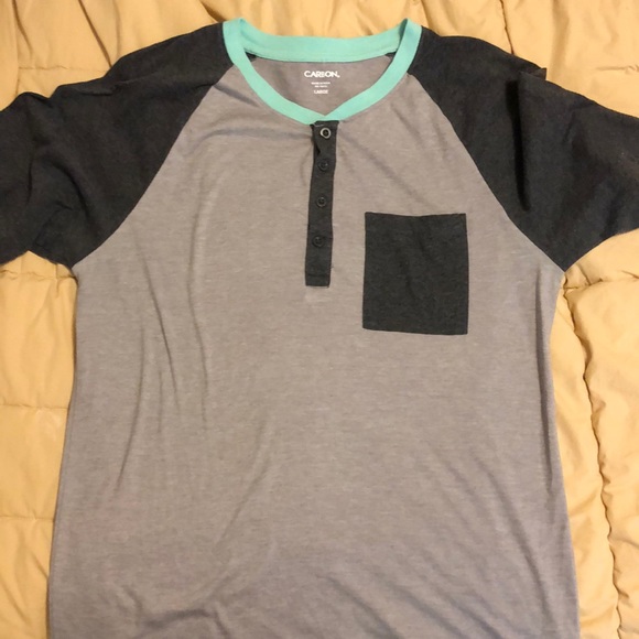 1/4 button up t-shirt with pocket - Picture 1 of 2